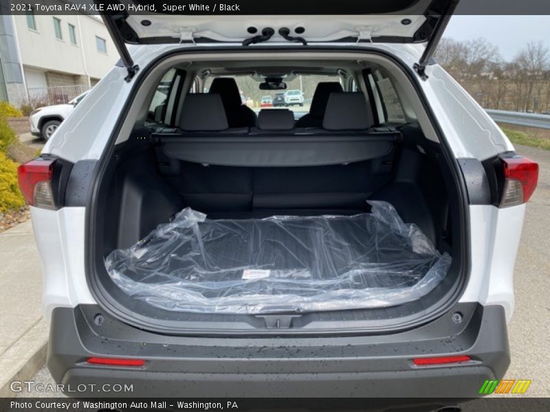 Super White / Black 2021 Toyota RAV4 XLE AWD Hybrid