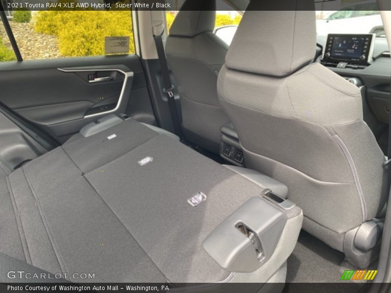 Super White / Black 2021 Toyota RAV4 XLE AWD Hybrid