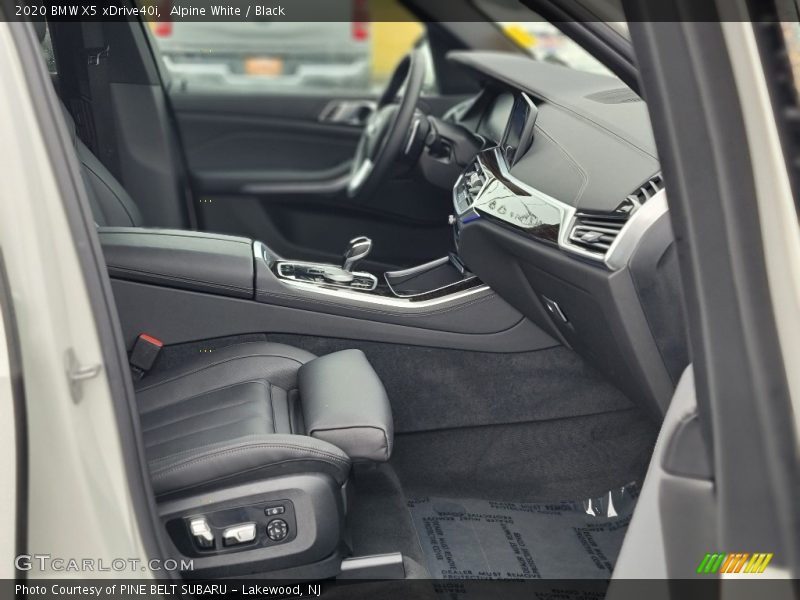 Alpine White / Black 2020 BMW X5 xDrive40i