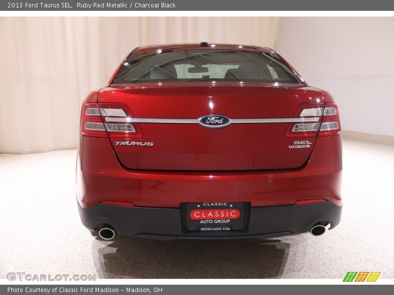 Ruby Red Metallic / Charcoal Black 2013 Ford Taurus SEL