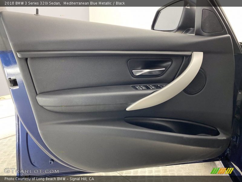 Mediterranean Blue Metallic / Black 2018 BMW 3 Series 320i Sedan