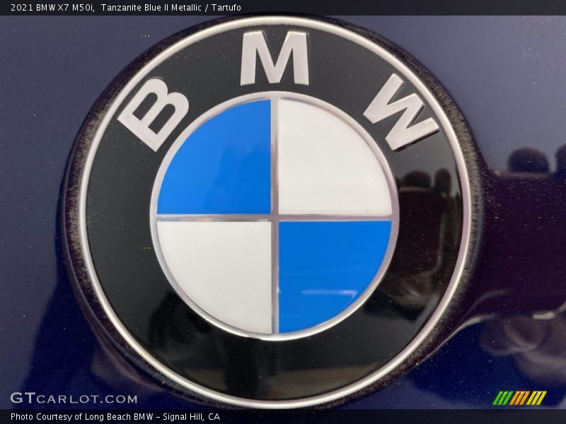Tanzanite Blue II Metallic / Tartufo 2021 BMW X7 M50i