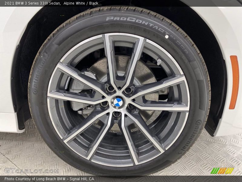 Alpine White / Black 2021 BMW 3 Series 330i Sedan