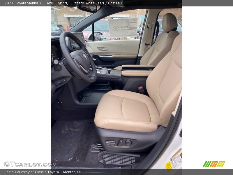Blizzard White Pearl / Chateau 2021 Toyota Sienna XLE AWD Hybrid