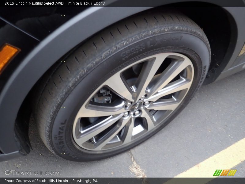 Infinite Black / Ebony 2019 Lincoln Nautilus Select AWD