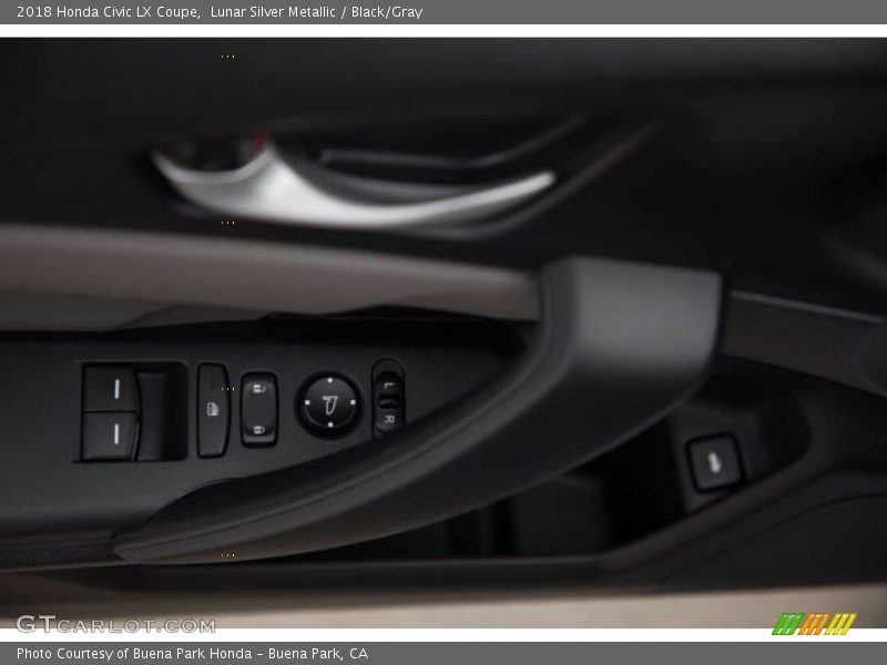 Lunar Silver Metallic / Black/Gray 2018 Honda Civic LX Coupe