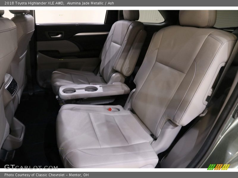 Alumina Jade Metallic / Ash 2018 Toyota Highlander XLE AWD