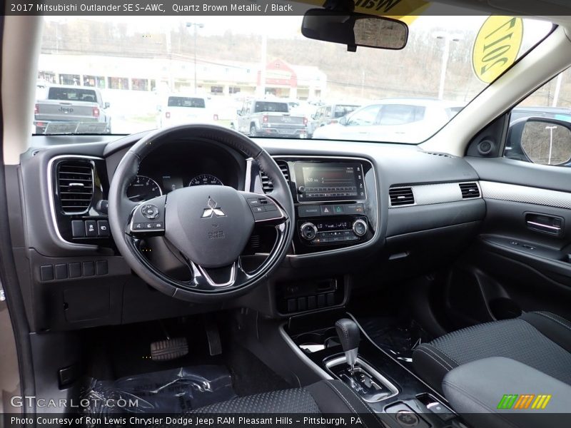 Black Interior - 2017 Outlander SE S-AWC 