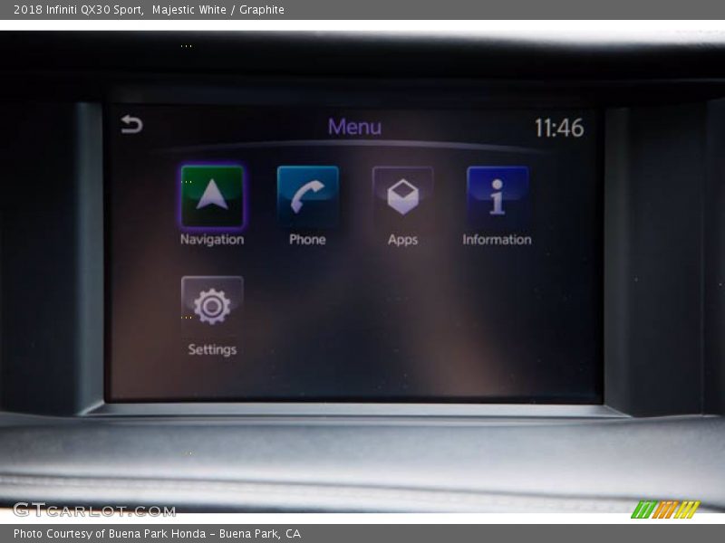 Majestic White / Graphite 2018 Infiniti QX30 Sport
