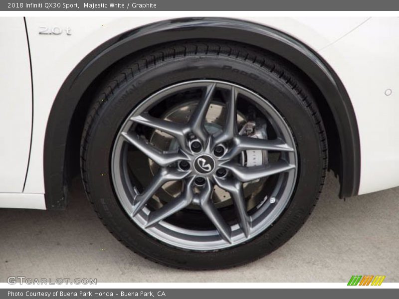 Majestic White / Graphite 2018 Infiniti QX30 Sport