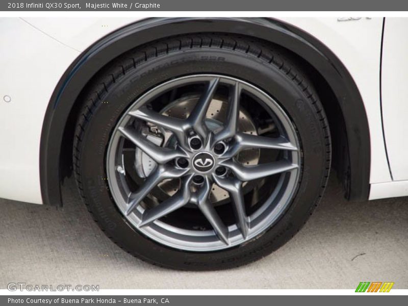 Majestic White / Graphite 2018 Infiniti QX30 Sport