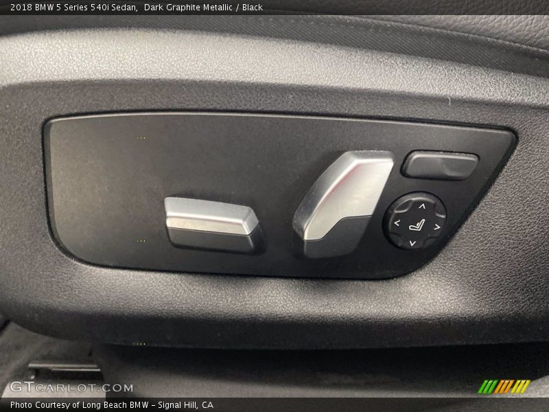Dark Graphite Metallic / Black 2018 BMW 5 Series 540i Sedan