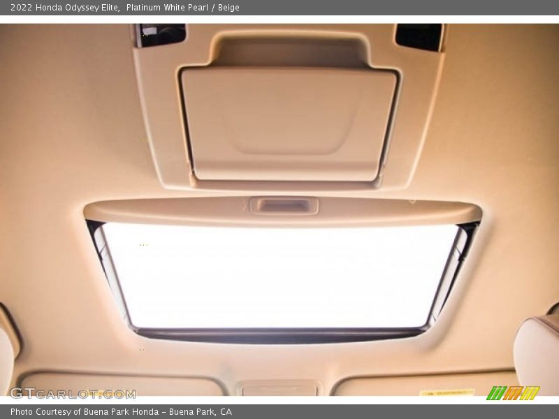 Platinum White Pearl / Beige 2022 Honda Odyssey Elite