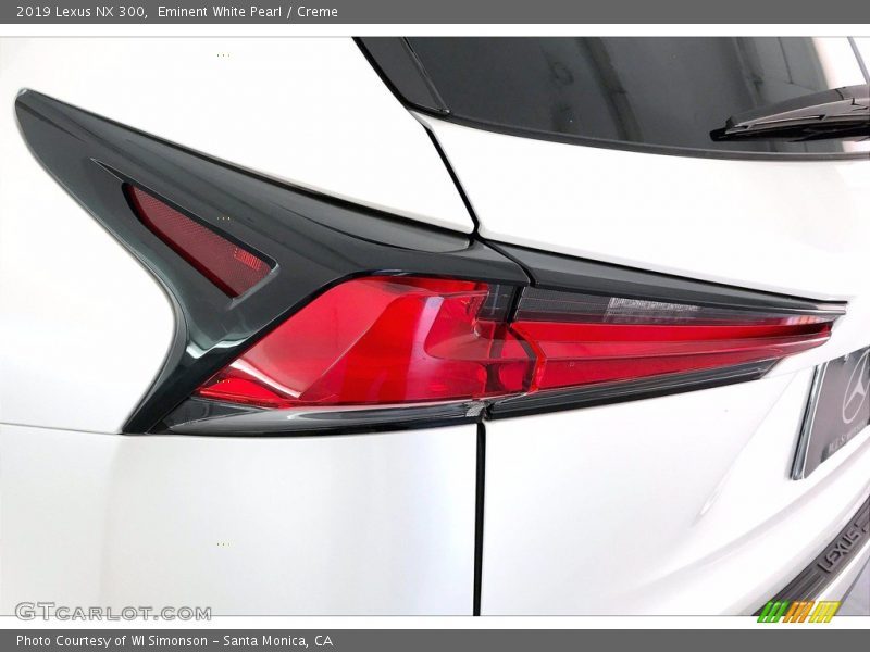 Eminent White Pearl / Creme 2019 Lexus NX 300