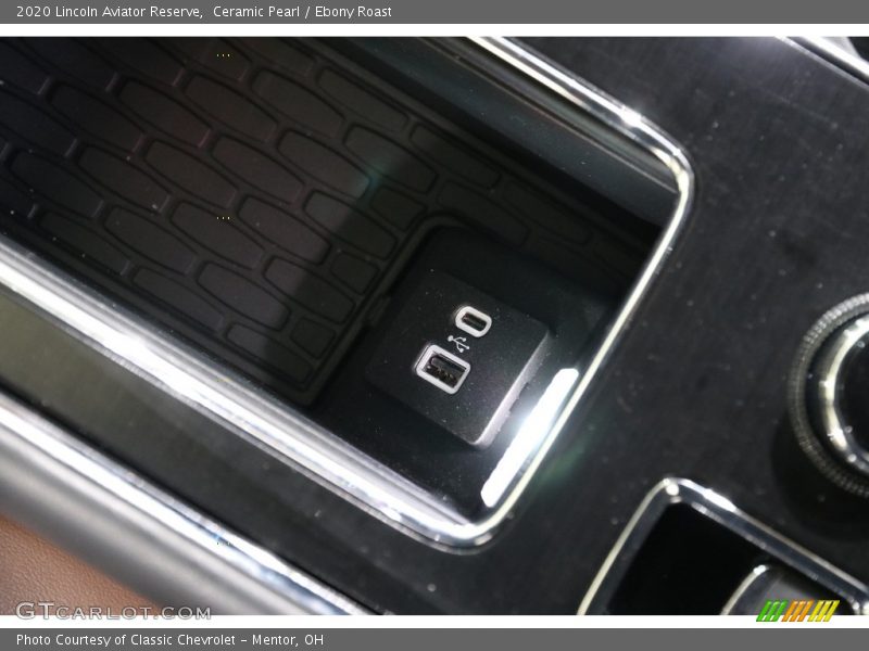 Ceramic Pearl / Ebony Roast 2020 Lincoln Aviator Reserve