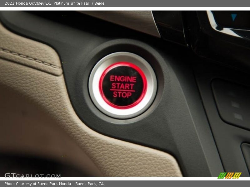 Platinum White Pearl / Beige 2022 Honda Odyssey EX