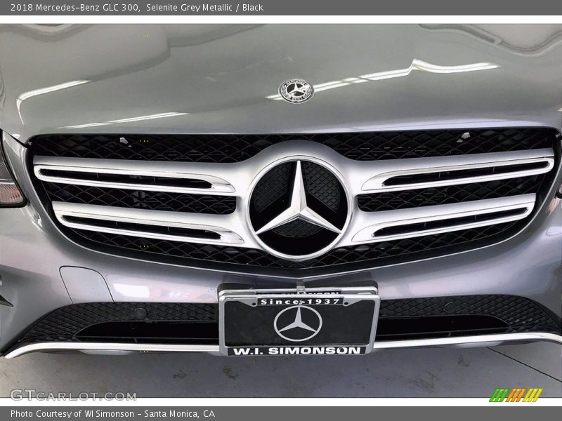 Selenite Grey Metallic / Black 2018 Mercedes-Benz GLC 300