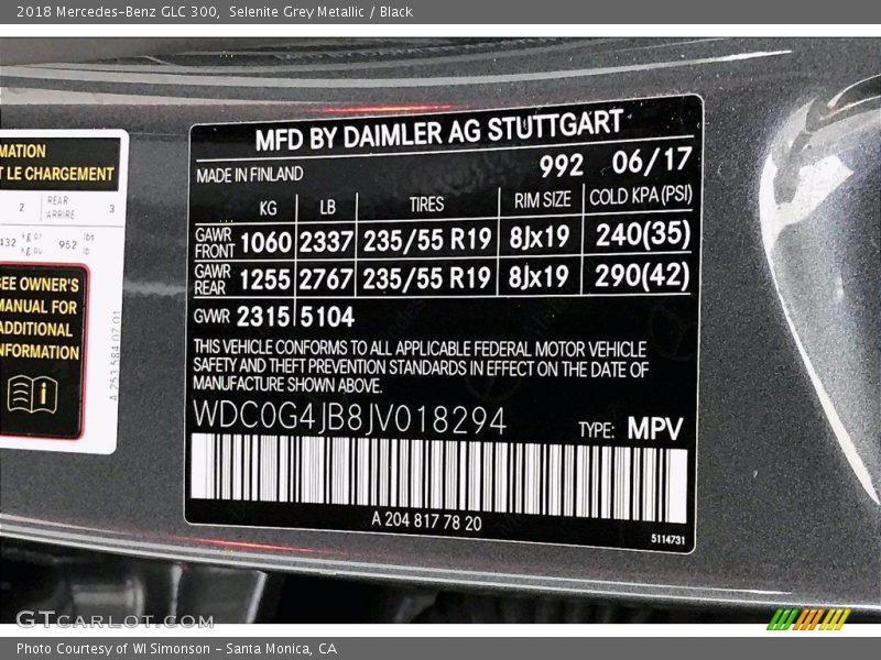 Selenite Grey Metallic / Black 2018 Mercedes-Benz GLC 300