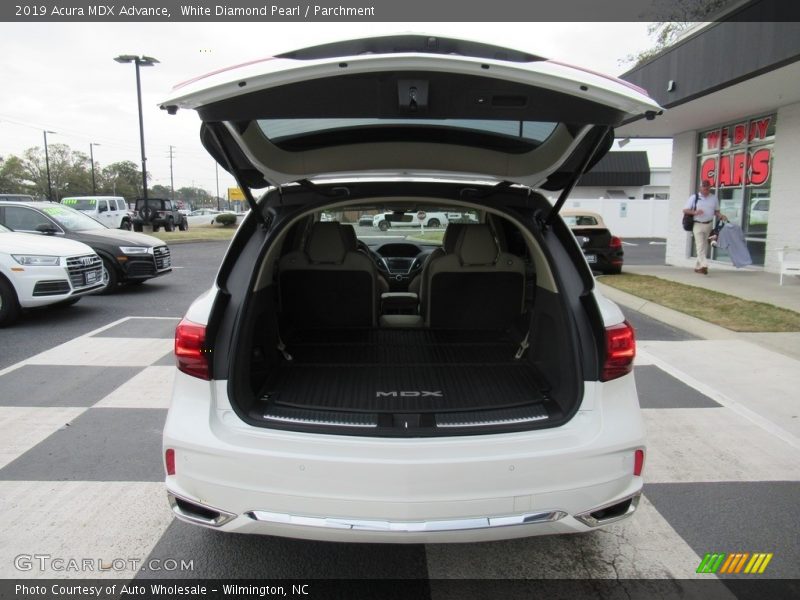 White Diamond Pearl / Parchment 2019 Acura MDX Advance