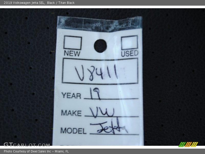 Black / Titan Black 2019 Volkswagen Jetta SEL