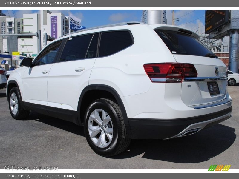 Pure White / Shetland 2018 Volkswagen Atlas SE