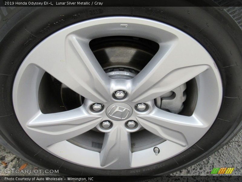 Lunar Silver Metallic / Gray 2019 Honda Odyssey EX-L