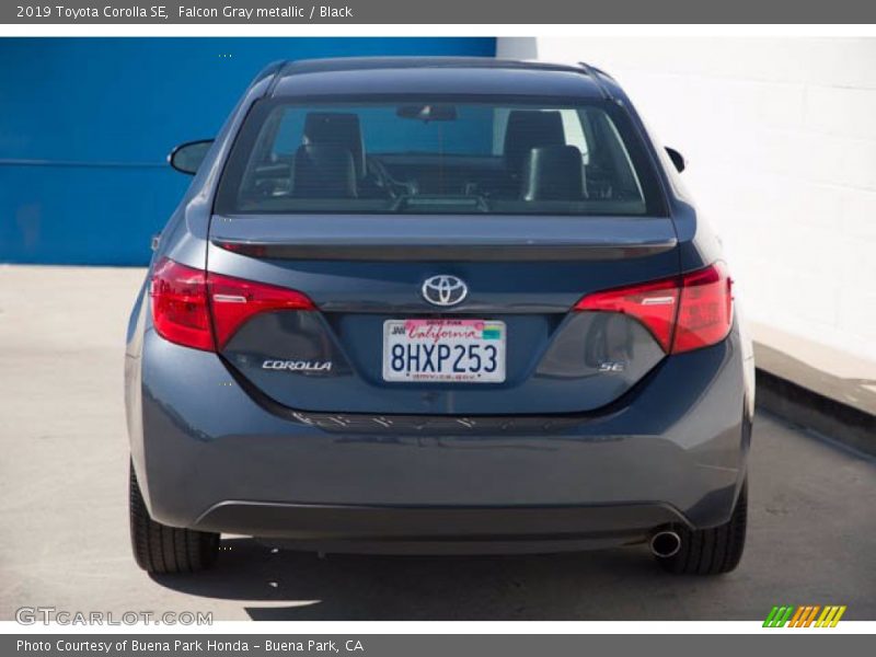 Falcon Gray metallic / Black 2019 Toyota Corolla SE