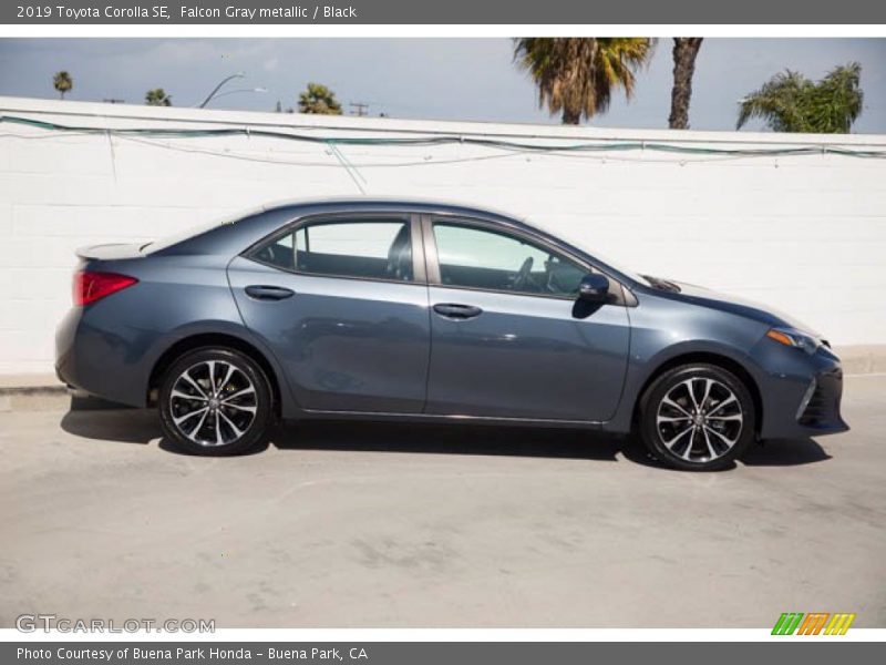 Falcon Gray metallic / Black 2019 Toyota Corolla SE