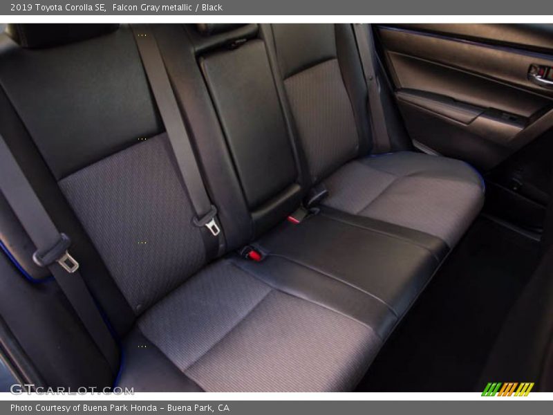 Falcon Gray metallic / Black 2019 Toyota Corolla SE