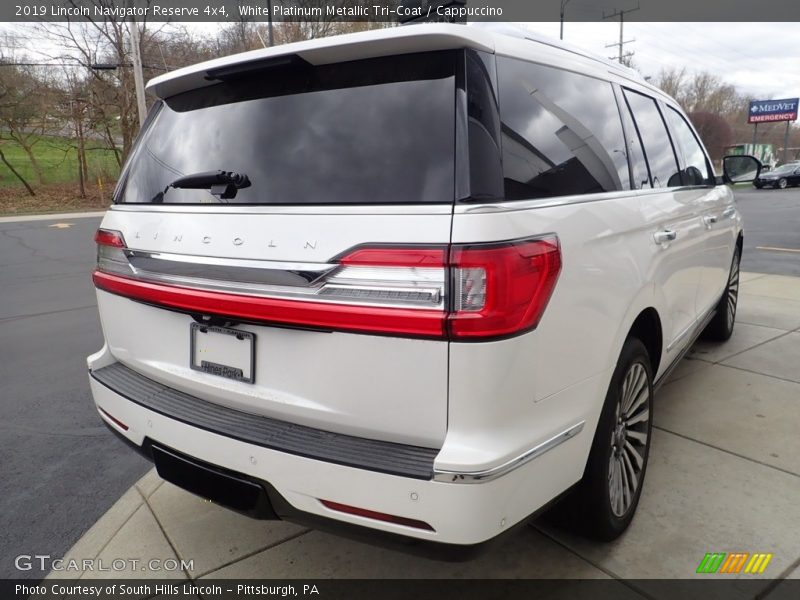 White Platinum Metallic Tri-Coat / Cappuccino 2019 Lincoln Navigator Reserve 4x4