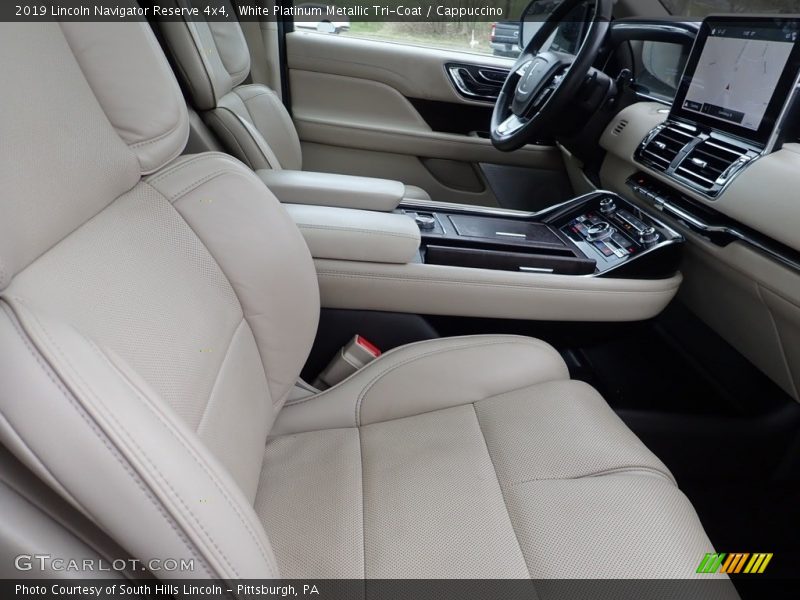 Front Seat of 2019 Navigator Reserve 4x4