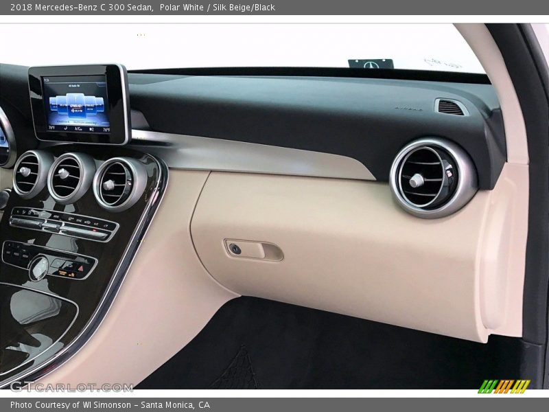 Polar White / Silk Beige/Black 2018 Mercedes-Benz C 300 Sedan