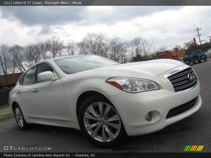 Moonlight White / Wheat 2011 Infiniti M 37 Sedan