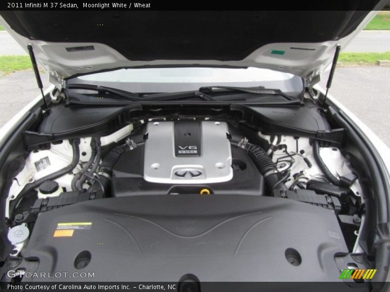 Moonlight White / Wheat 2011 Infiniti M 37 Sedan