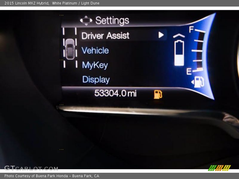 White Platinum / Light Dune 2015 Lincoln MKZ Hybrid