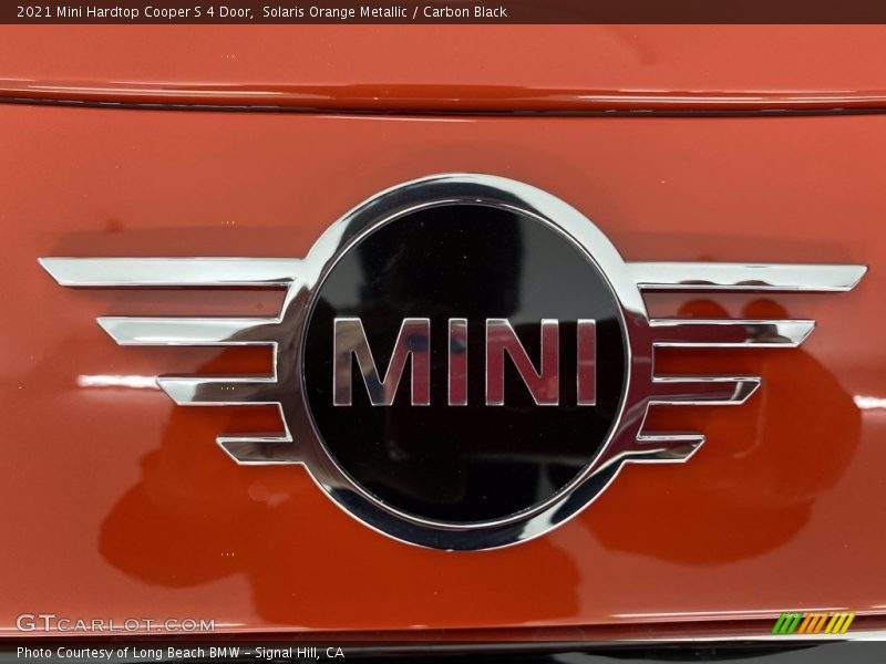 Solaris Orange Metallic / Carbon Black 2021 Mini Hardtop Cooper S 4 Door