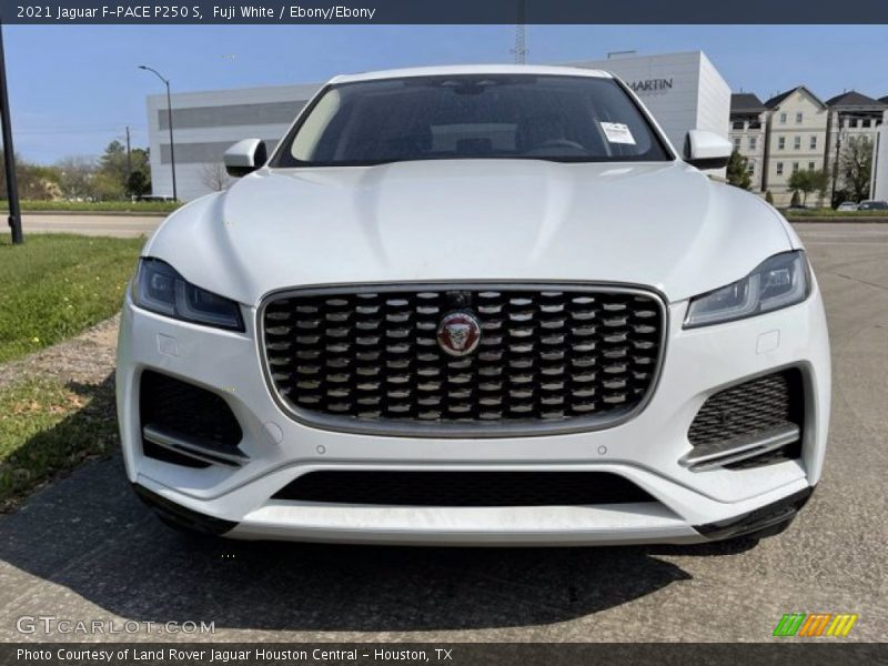 Fuji White / Ebony/Ebony 2021 Jaguar F-PACE P250 S