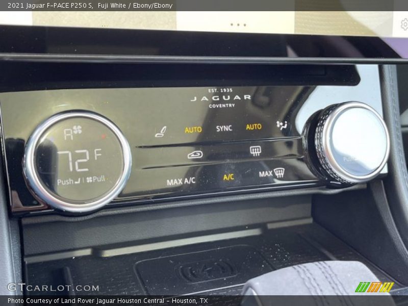 Fuji White / Ebony/Ebony 2021 Jaguar F-PACE P250 S