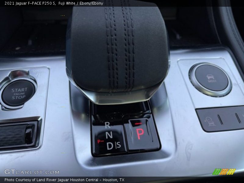 Fuji White / Ebony/Ebony 2021 Jaguar F-PACE P250 S