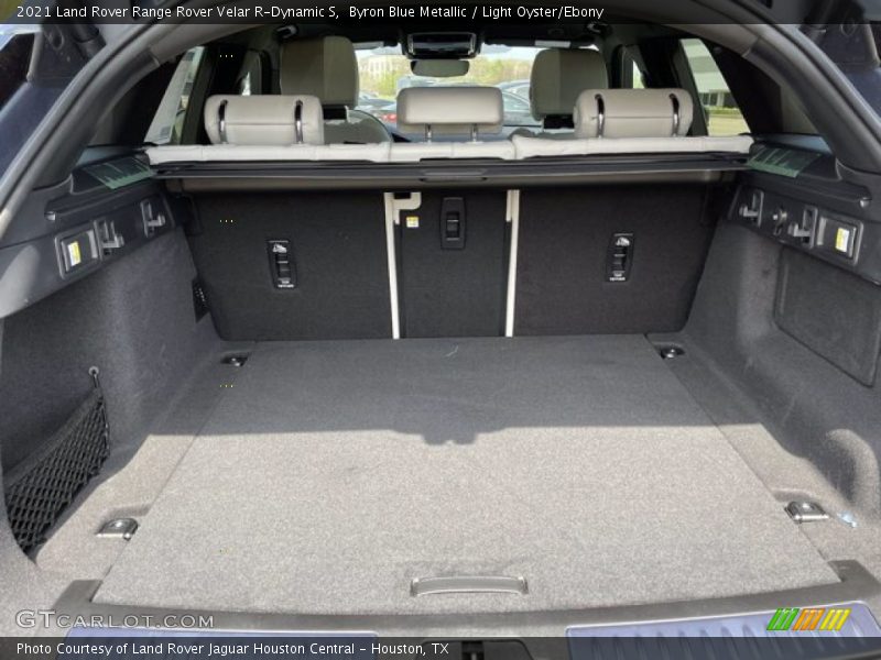 Byron Blue Metallic / Light Oyster/Ebony 2021 Land Rover Range Rover Velar R-Dynamic S
