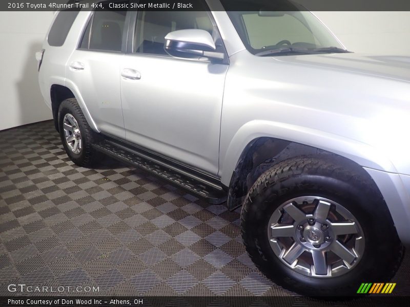 Classic Silver Metallic / Black 2016 Toyota 4Runner Trail 4x4