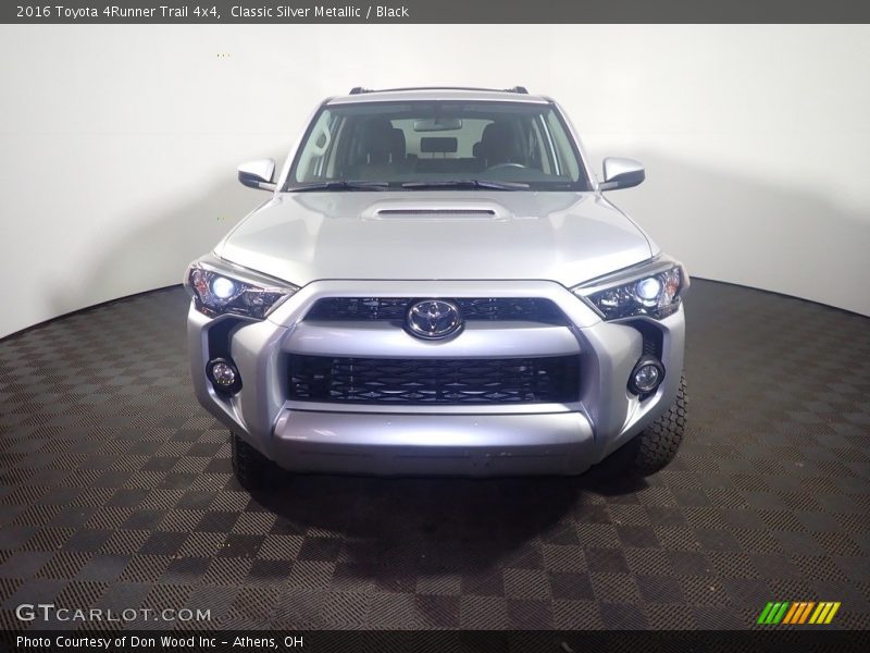 Classic Silver Metallic / Black 2016 Toyota 4Runner Trail 4x4