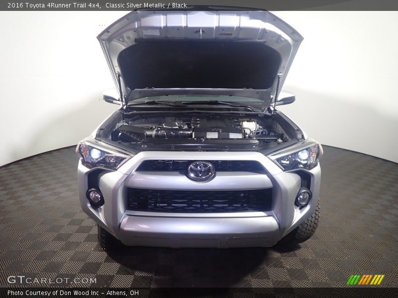 Classic Silver Metallic / Black 2016 Toyota 4Runner Trail 4x4