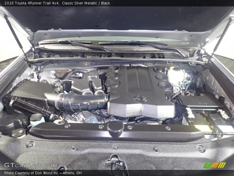 Classic Silver Metallic / Black 2016 Toyota 4Runner Trail 4x4