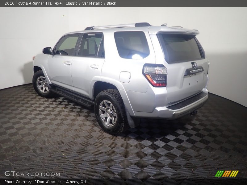 Classic Silver Metallic / Black 2016 Toyota 4Runner Trail 4x4