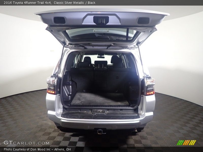 Classic Silver Metallic / Black 2016 Toyota 4Runner Trail 4x4