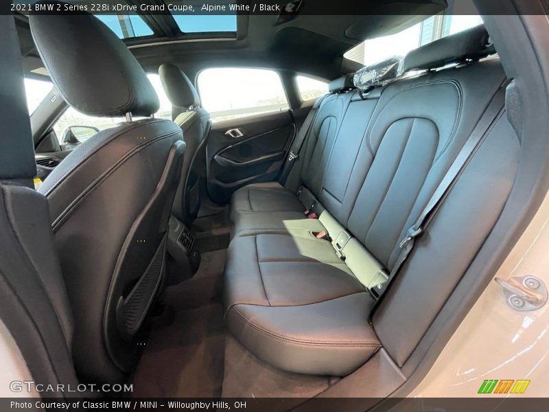 Alpine White / Black 2021 BMW 2 Series 228i xDrive Grand Coupe