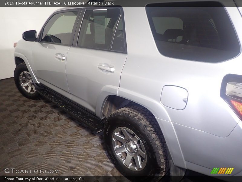Classic Silver Metallic / Black 2016 Toyota 4Runner Trail 4x4
