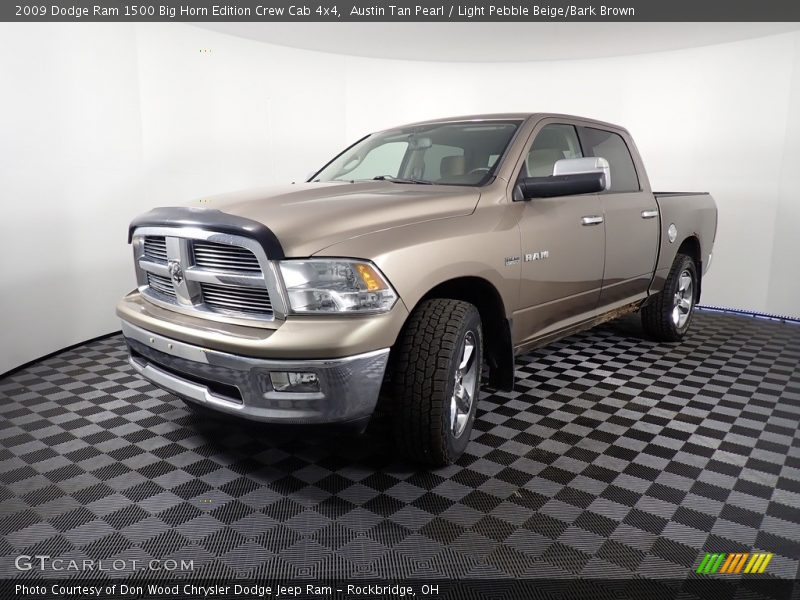 Austin Tan Pearl / Light Pebble Beige/Bark Brown 2009 Dodge Ram 1500 Big Horn Edition Crew Cab 4x4