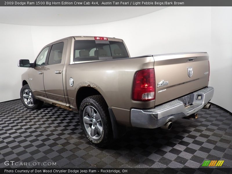 Austin Tan Pearl / Light Pebble Beige/Bark Brown 2009 Dodge Ram 1500 Big Horn Edition Crew Cab 4x4